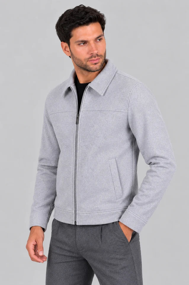 Chaqueta Santana de LSJ en color gris claro, vista lateral