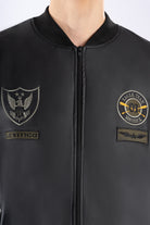 Chaqueta-Bomber-piloto-negra-detalle-2