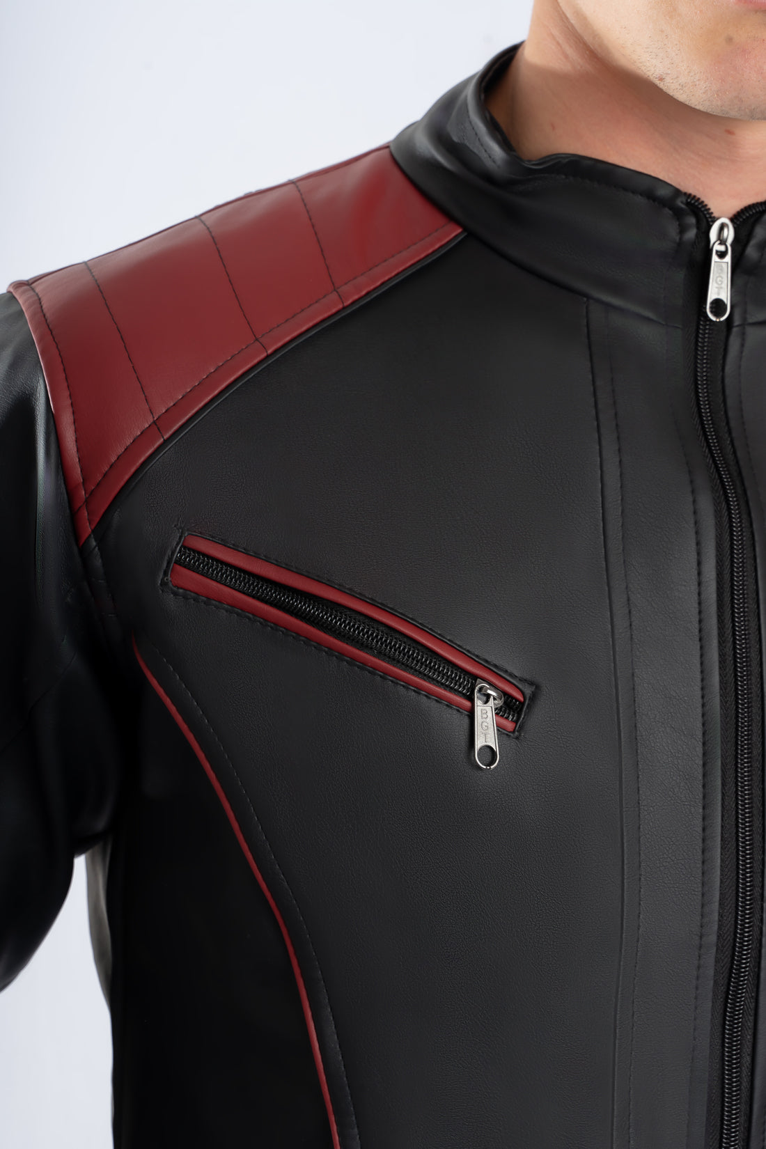 Chaqueta-W16-Cuerotex-hombre-negra-roja-detalle-2