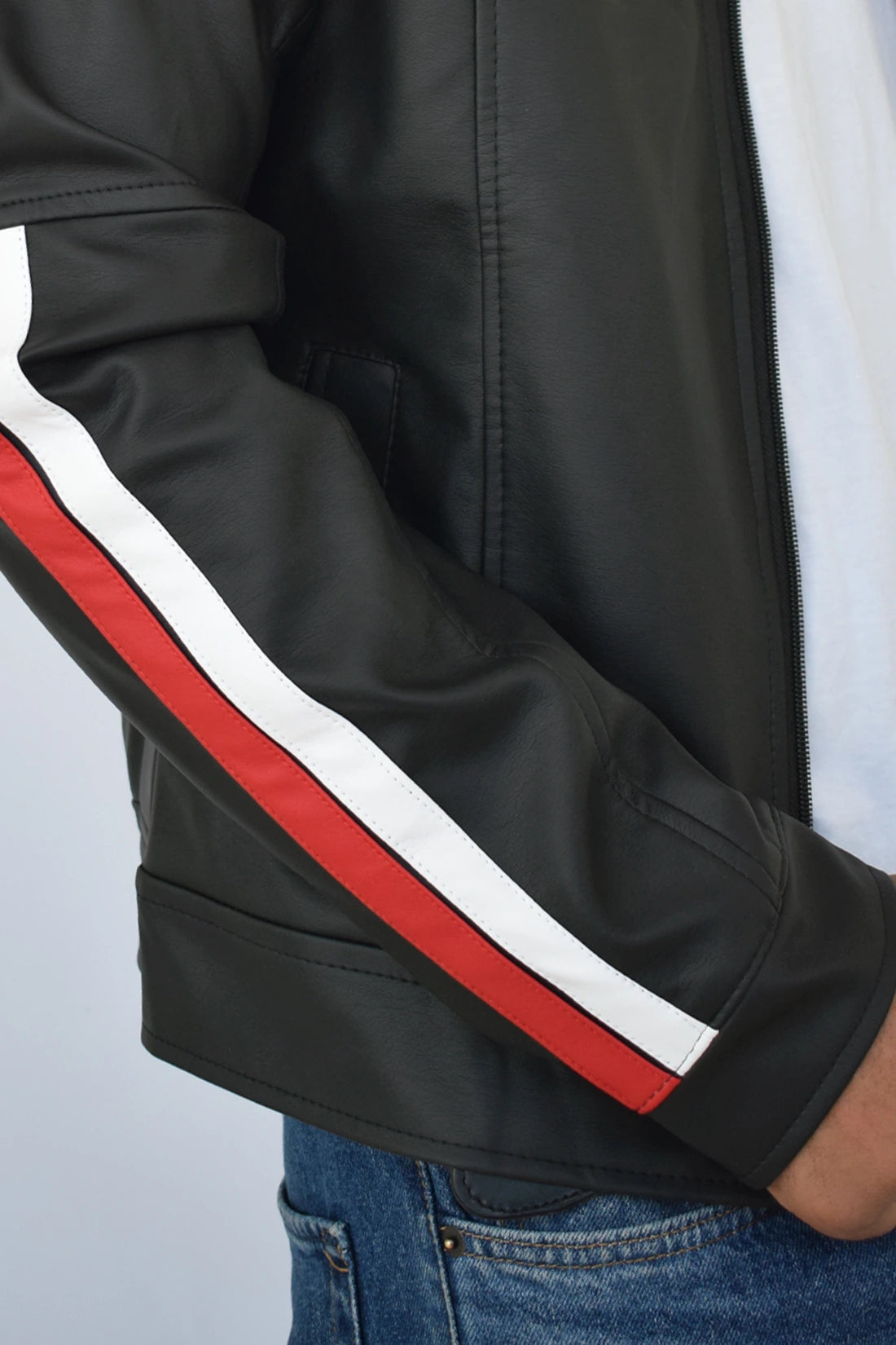 Chaqueta-W19-negra-roja-detalle2