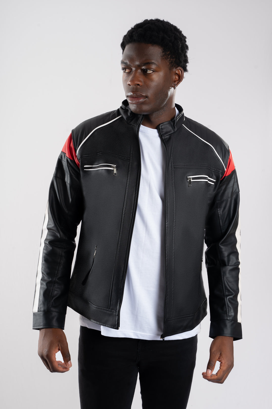 Chaqueta-W20-negra-roja-frente