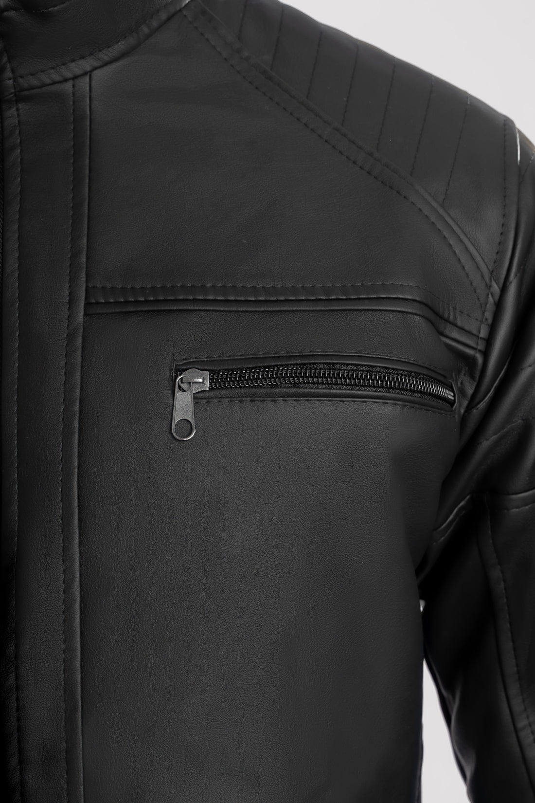 Chaqueta-combinada-negra-cuarotex-detalle-2