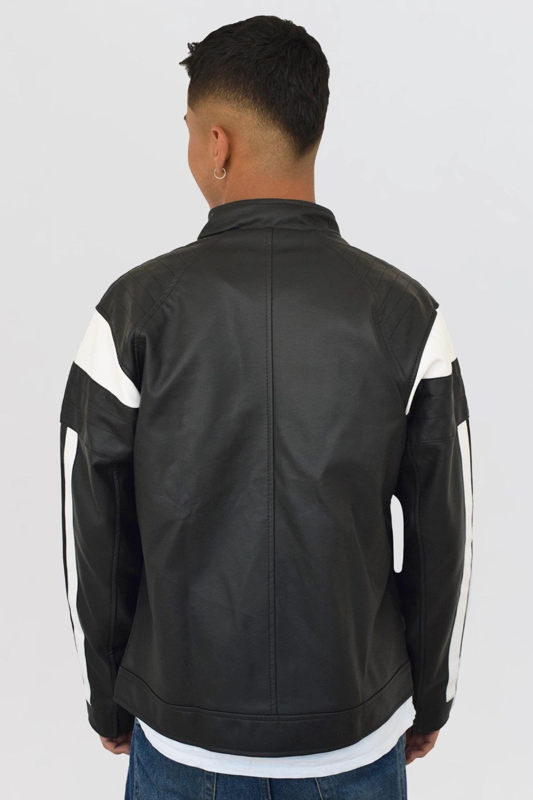 Chaqueta-cuerotex-w20-negra-blanca-espalda