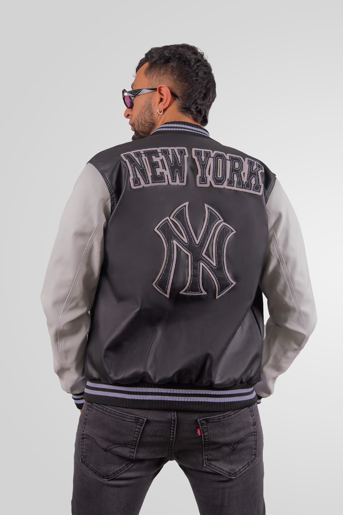 New York negra espalda