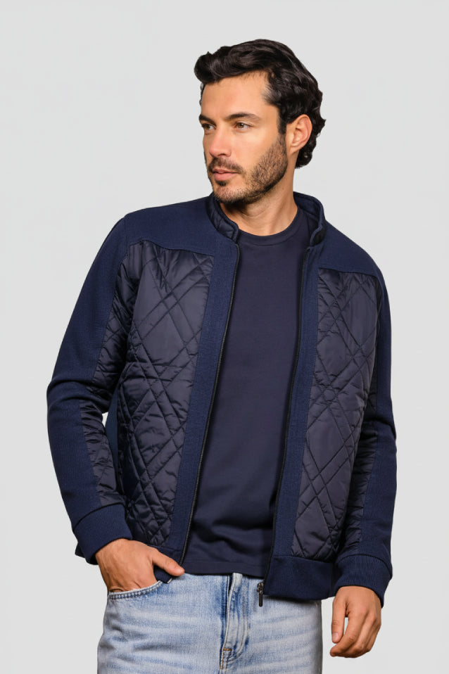 Chaqueta azul modelo Brahama para hombre, fabricada en tejido tecnológico Miratex ultra resistente y de secado rápido. Envíos nacionales con opción de Pago Contra Entrega y crédito inmediato.