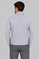 Chaqueta Santana de LSJ en color gris claro, vista posterior con canesú