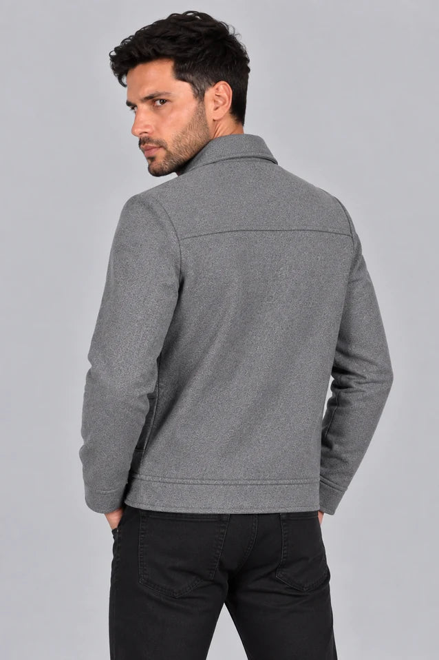 Chaqueta Santana de LSJ en color gris oscuro, vista posterior con canesú