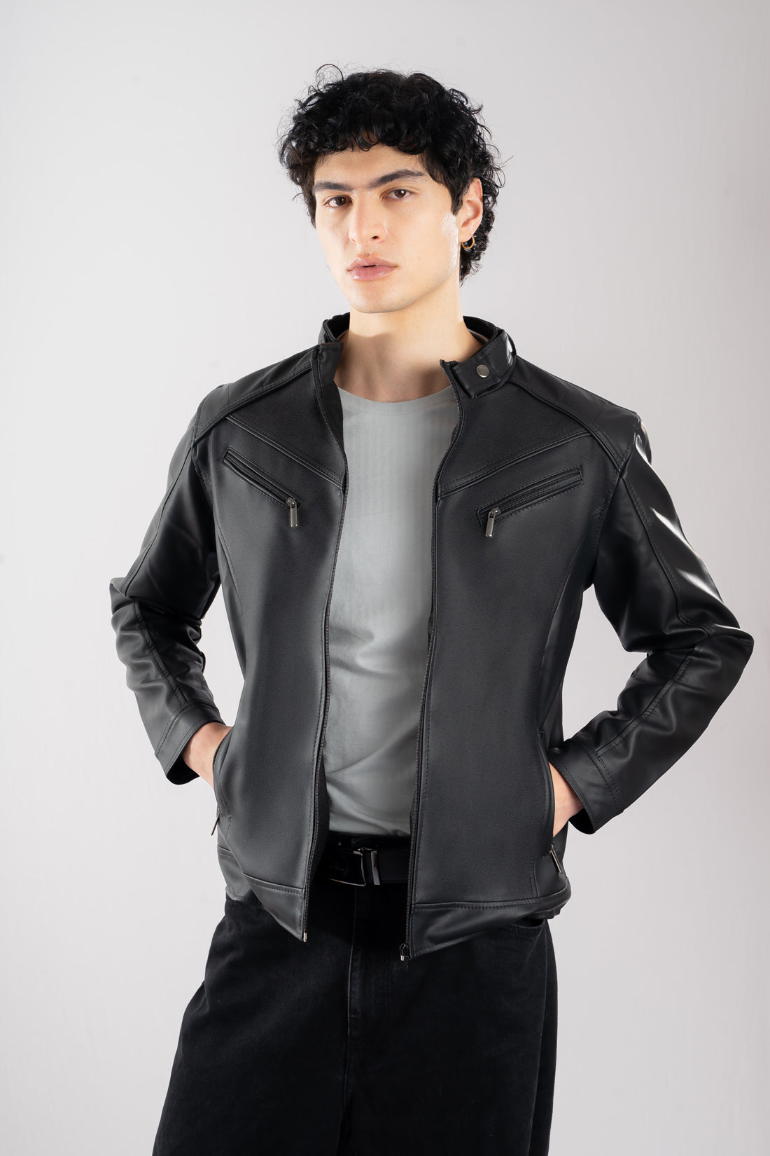 Chaqueta-Fusion-negra-frente