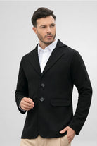 Blazer negro clásico para hombre modelo Amazon, la prenda esencial para combinar con jeans o dril. Estilo impecable con facilidades de pago a cuotas y entrega segura en lsjsas.com.