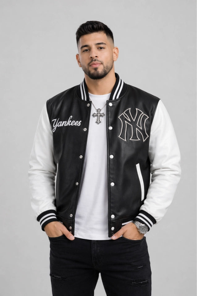 Chaqueta Bomber beisbolera New York para hombre en color negro vista frontal casual con logos bordados de estilo y material Cuerotex resistente. Disponible con Pago Contra Entrega, crédito ADDI y Sistecrédito en lsjsas.com