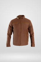Chaqueta de Cuerotex cafe claro para hombre, con un diseño minimalista y de corte moderno, modelo AD22, vista frontal.